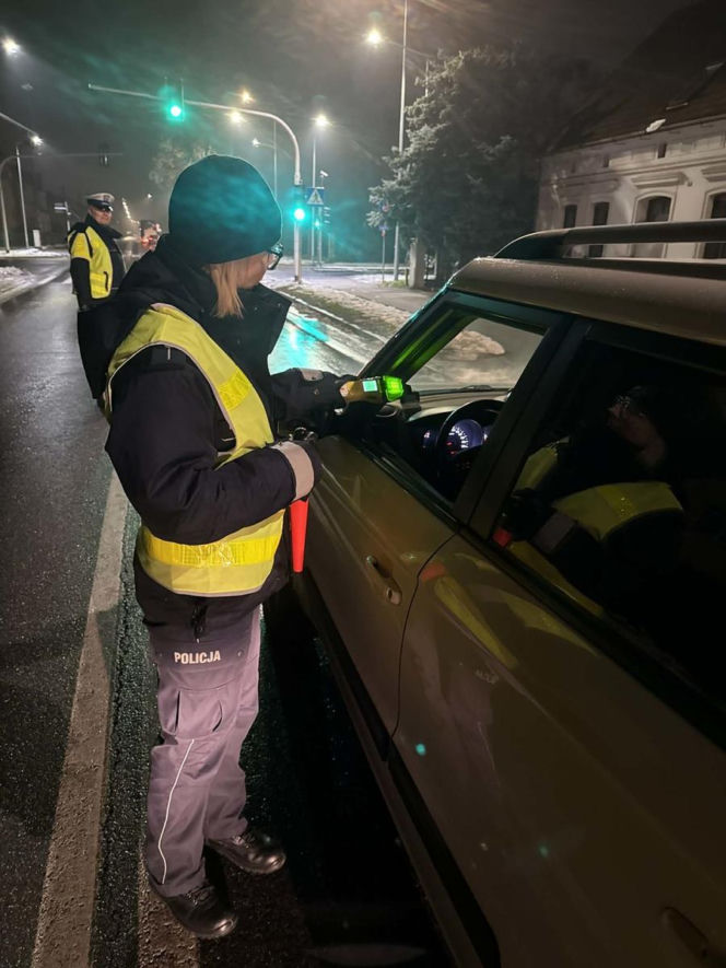 Po alkoholu za kółkiem. "Trzeźwy poranek" na gostyńskich drogach [ZDJĘCIA]