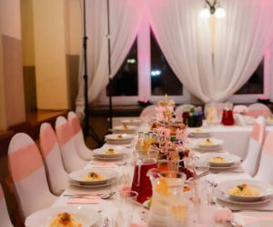 18. urodziny córki Moniki Chwajoł