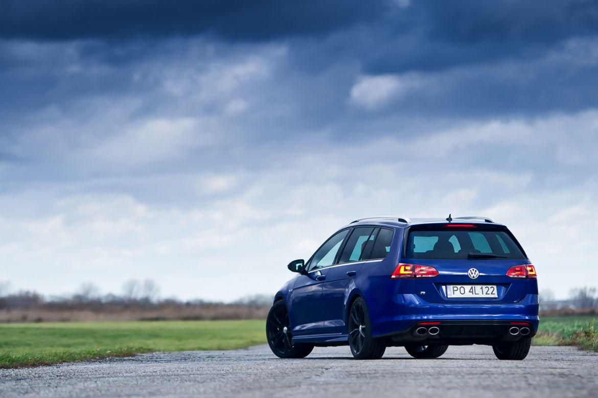 Volkswagen Golf Variant R
