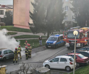 Pożar samochodu na ulicy Górnej w Starachowicach
