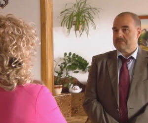 Ranczo 8 sezon odcinek 95. Senator Kozioł (Cezary Żak), Halina (Violetta Arlak)