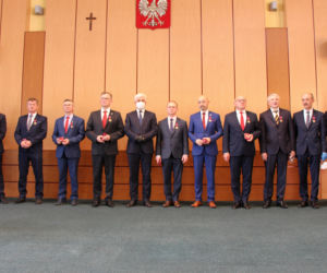Podlaskie. Prezydent RP Andrzej Duda przyznał państwowe odznaczenia samorządowcom