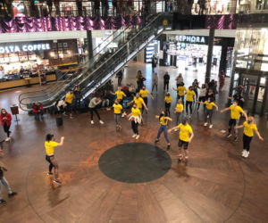 Flashmob w Manufakturze. Trenerzy z Łodzi chcą ratować branżę fitness