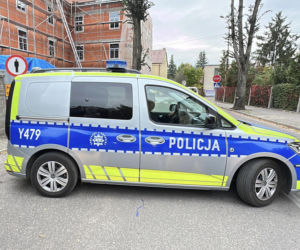 19-latek dokonał ataku w szkole w Ostrołęce. Został doprowadzony do prokuratury