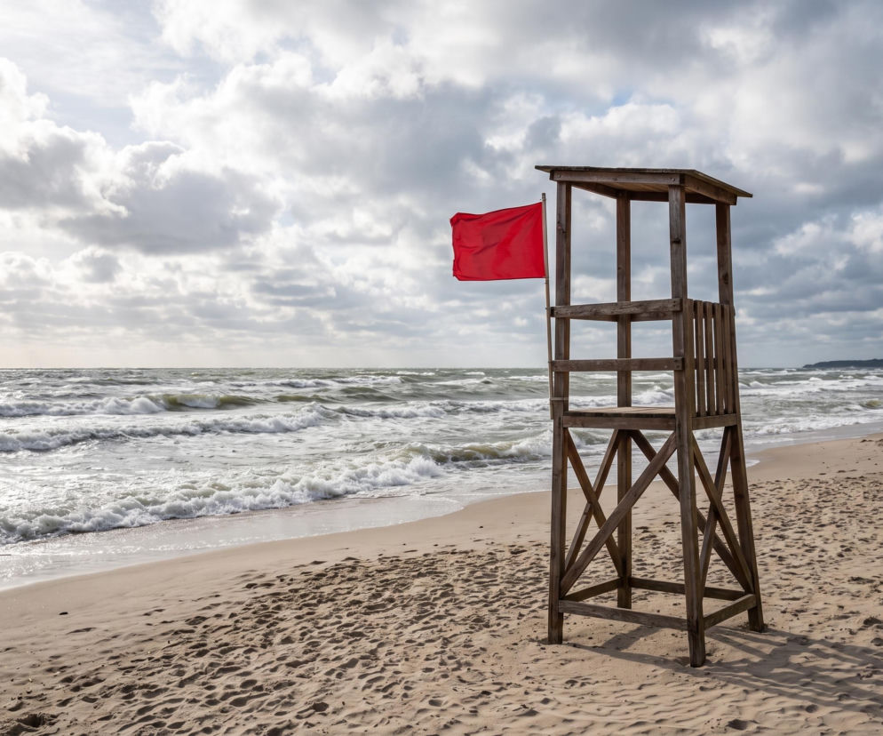 Sinice Chałupy. Czy w Chałupach można się kąpać 08.08? Flaga, warunki pogodowe