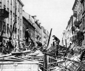 Warszawa zniszczona po Powstaniu Warszawskim