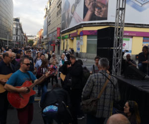 Layla na 1000 gitar! W Katowicach uczcili rocznicę koncertu Erica Claptona