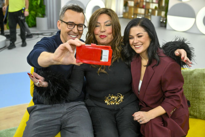 Szampan się leje na planie M jak miłość! To Perepeczko wkroczyła, jak królowa