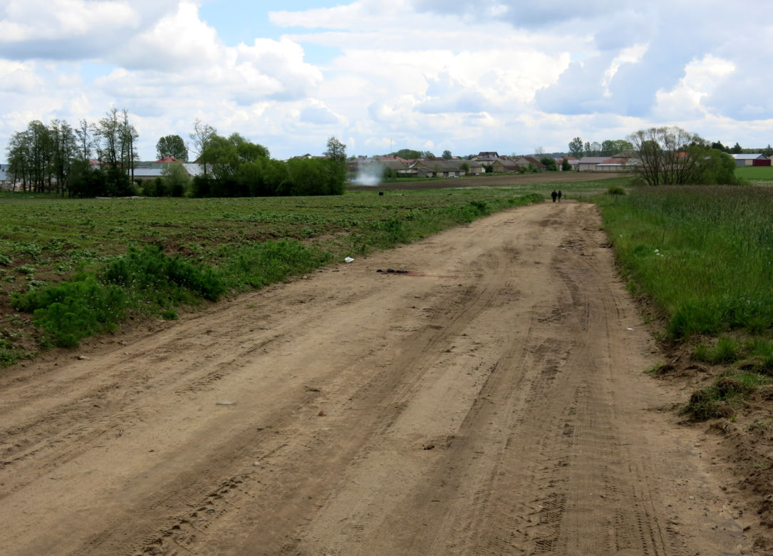 Jeńki. Czołowe zderzenie motorowerów - nastolatek zginął na miejscu, drugi ranny