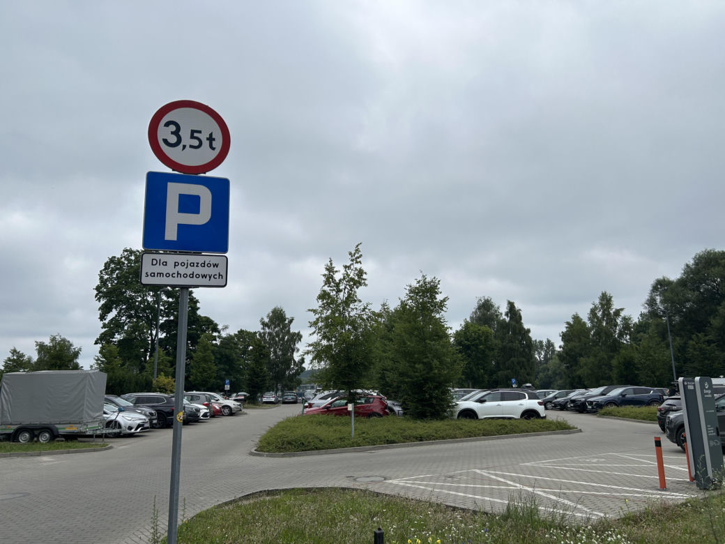 Płatne parkingi przy CRS Ukiel? Na razie to tylko przymiarki
