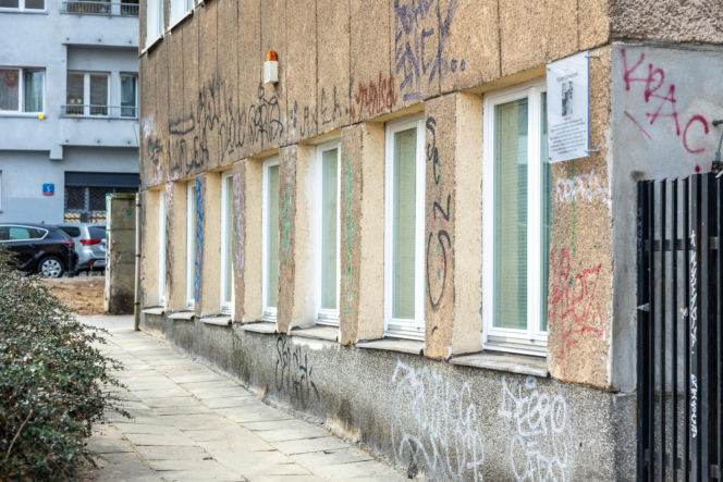 Wieżowiec przy ul. Sewerynów 4 w Warszawie