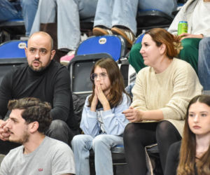 Halowe mistrzostwa Polski w Kujawsko-Pomorskiej Arenie Toruń. Zdjęcia kibiców i zawodników