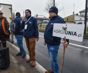 Agrounia zablokowała ważne skrzyżowanie pod Toruniem. Na razie bez większych utrudnień w ruchu drogowym.