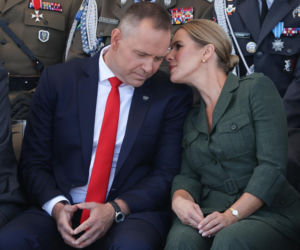 Poparcie dla pary prezydenckiej niespodziewanie spadło. Jakie mogą być przyczyny?