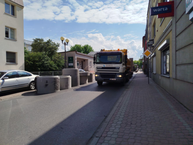 Od 1 czerwca roboty i utrudnienia na ul. Biskupa Świrskiego w Siedlcach! Fragment drogi został zamknięty dla ruchu