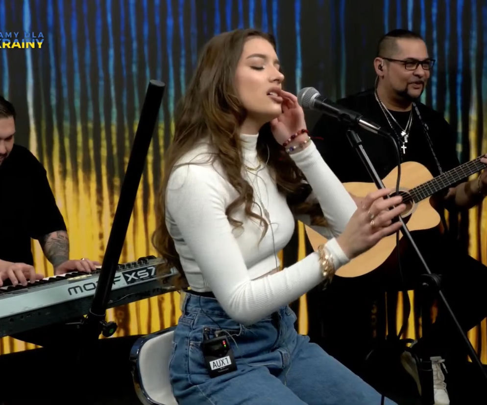 Viki Gabor z ESKĄ zagrała dla Ukrainy. Duże emocje podczas występu [KONCERT]