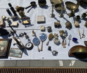 Prawdziwe perełki na wyciągnięcie ręki. Targi staroci, o których mało kto wie! W podkarpackim miasteczku można znaleźć skarby 