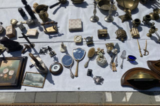 Prawdziwe perełki na wyciągnięcie ręki. Targi staroci, o których mało kto wie! W podkarpackim miasteczku można znaleźć skarby 