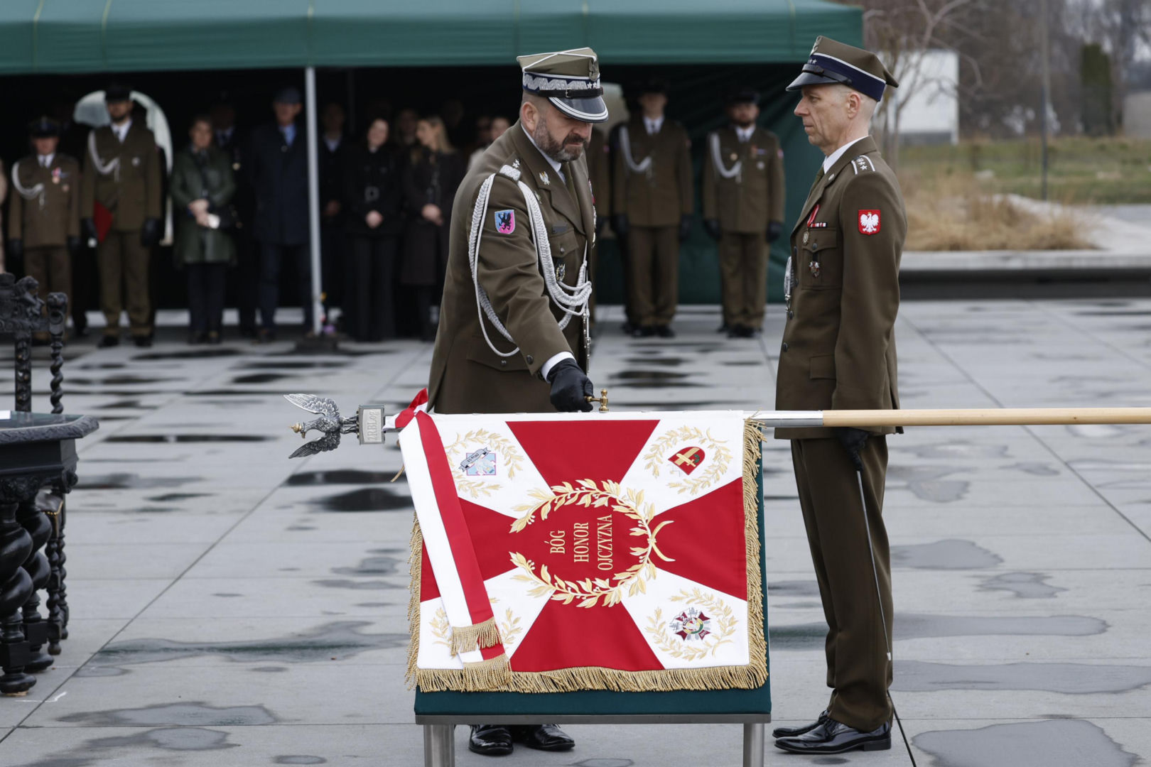 Regionalna Baza Logistyczna otrzymała sztandar wojskowy
