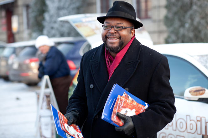 Były poseł zachęca, by mieć dużo dzieci. Sam ma siedmioro! Jeden z synów to znany muzyk