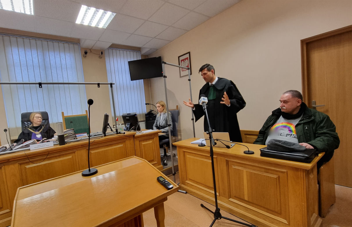 Wyrok za wulgarny napis na koszulce