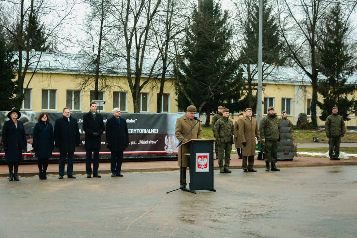 Uroczysta przysięga w Białymstoku. Ponad 90 nowych żołnierzy w szeregach WOT [ZDJĘCIA,WIDEO]