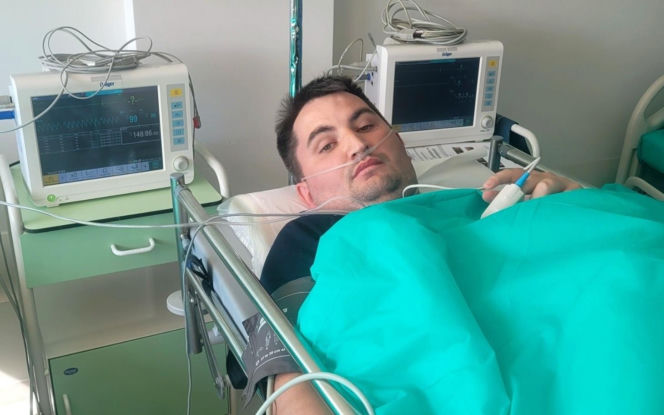 „Oddałem serce chorym dzieciom, teraz sam tonę w bólu”. Znany społecznik Przemek potrzebuje pomocy