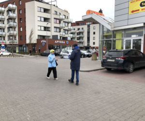 Zakrywanie twarzy obowiązkowe. Na Śląsku dostaniesz maskę za darmo