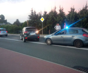 Kradli auta na potęgę! Wpadli po policyjnej blokadzie dróg