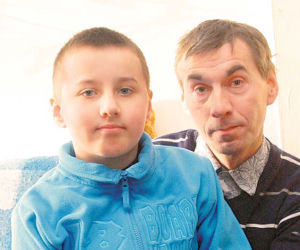 Mamusiu! Oddaj pieniążki na moje leczenie