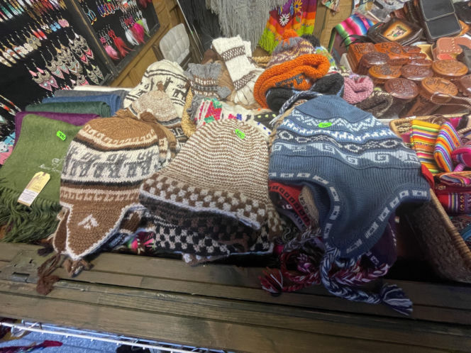 Pokémony, różowe gofry i zaskakujące różnice w cenach. Porównaliśmy łódzkie jarmarki