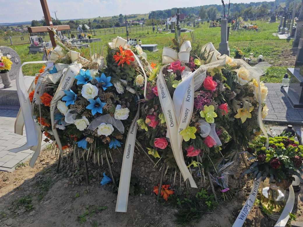 Nienadówka. Tak pożegnali Andrzeja. Został zamordowany  [GALERIA]