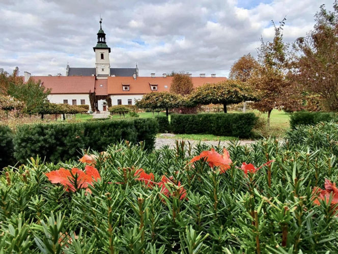 Pustelnia Złotego Lasu w Rytwianach