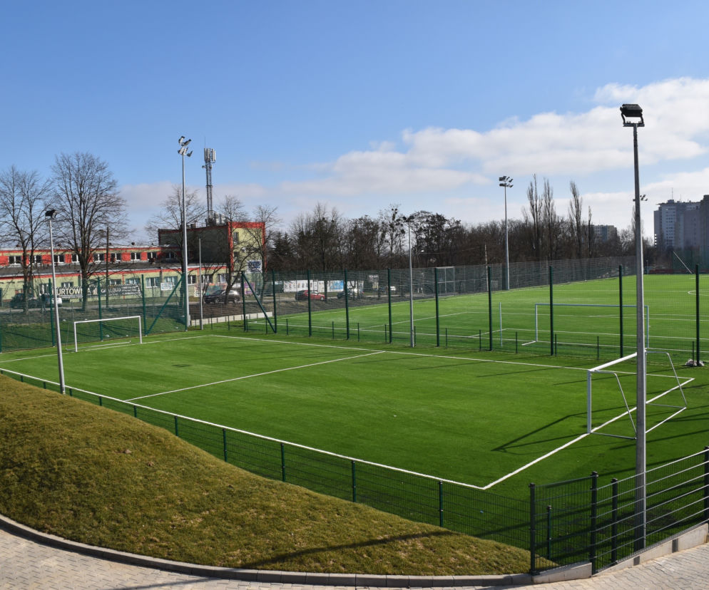 Piłkarki Olimpii i piłkarze Stali Szczecin będą mogli trenować i grać w komfortowych warunkach