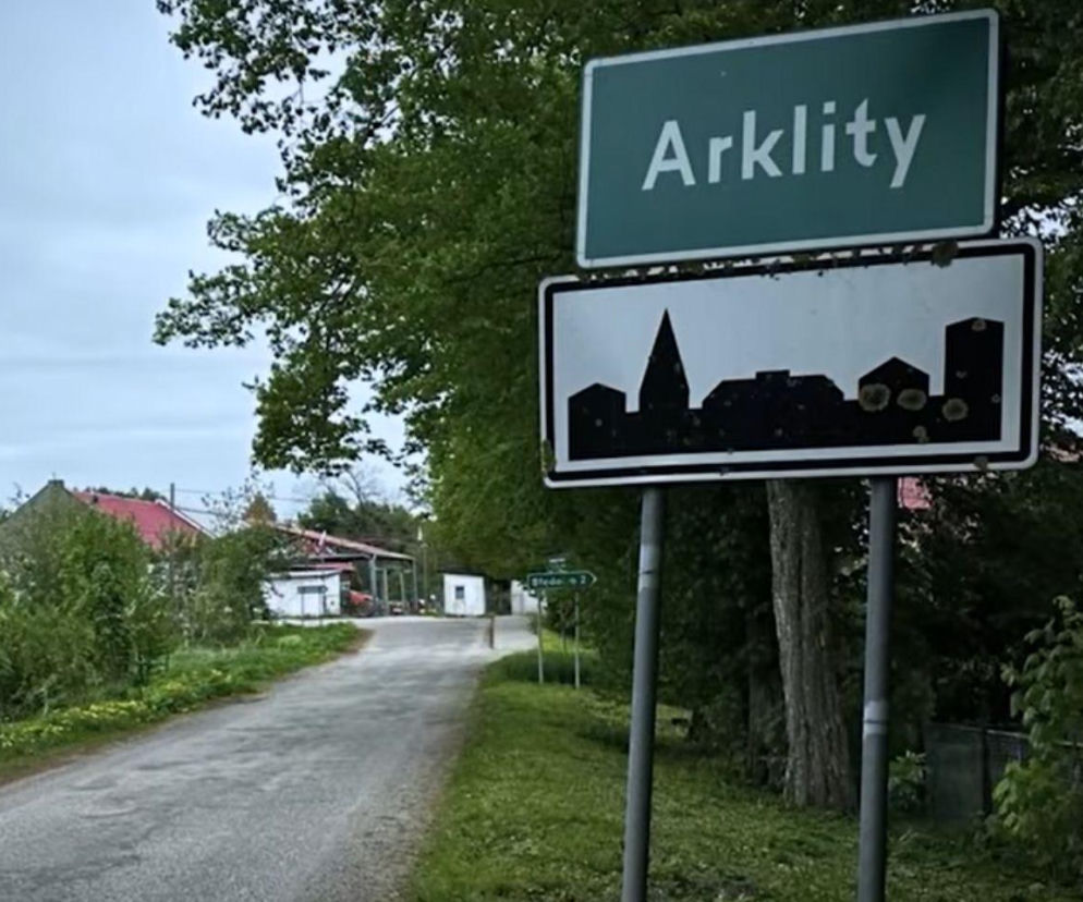 Mikołaj uciekł na bagna, znaleźli go w wodzie