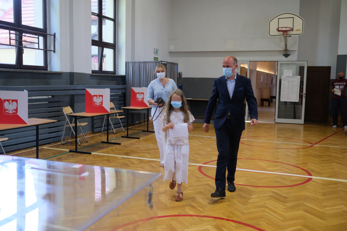 Wybory 2020 Borys Budka juz zagłosował z rodziną