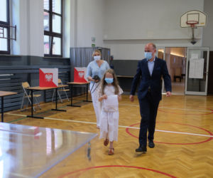 Wybory 2020 Borys Budka juz zagłosował z rodziną