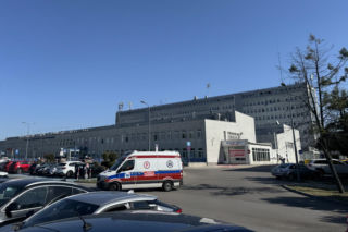 NFZ ukarał szpital w Lublinie. Pacjent nie doczekał się pomocy, nikt nie otworzył drzwi