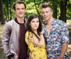 Barwy szczęścia. Paweł Piasecki (Mateusz Rzeźniczak), Agata (Natalia Zambrzycka), Patryk (Konrad Skolimowski)