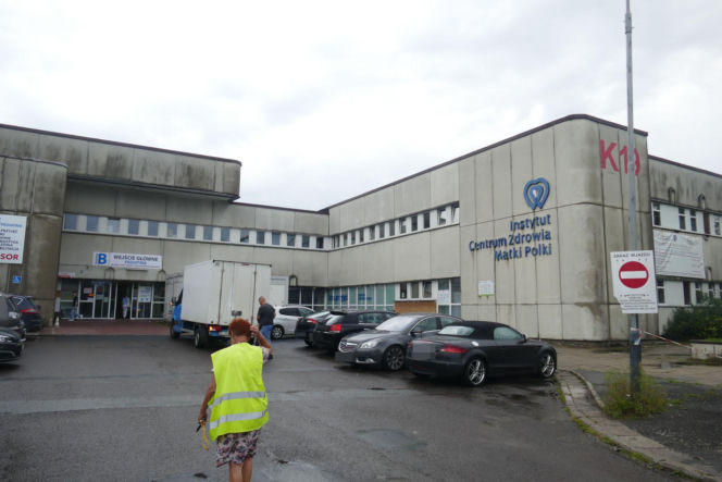 Pobrali się w szpitalnym oddziale. „ Jestem szczęśliwy, że stworzyliśmy razem rodzinę”