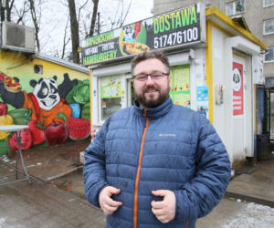 Kupon zamiast posiłku w jadłodzielni. Właściciel baru z zapiekankami wymyślił nową akcję