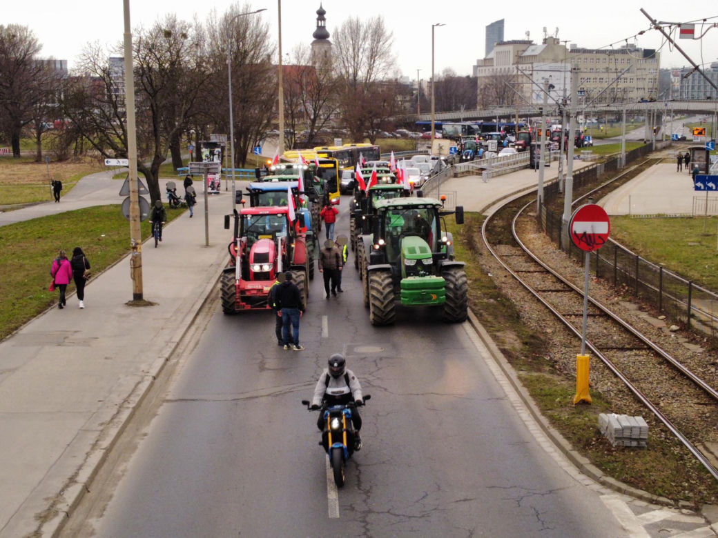 Totalny najazd na Wrocław, traktory na ulicach. Zgromadzenie rolników rozwiązane!