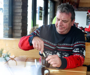 Michał Wójcik z PiS szaleje na nartach