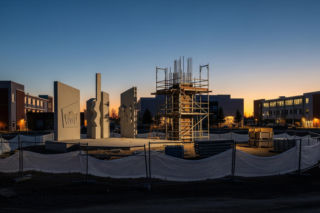 Pomnik Żołnierzy w Lesznie. Co naprawdę dzieje się na placu budowy?