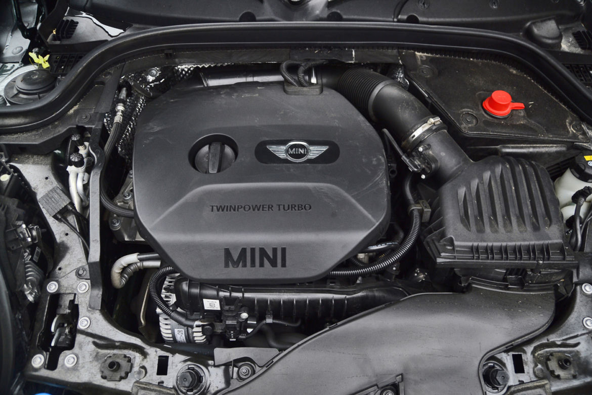MINI Cooper z pakietem John Cooper Works