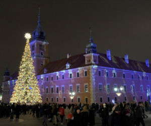 Niesamowita iluminacja świąteczna rozbłysnęła w Warszawie