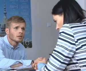 M jak miłość. Artur (Tomasz Ciachorowski), Iza (Adriana Kalska)