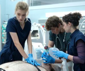 SOR serial TVP. Zuzanna (Mary Pawłowska), Piotr Hajduk (Sebastian Dela), Aleksandra (Patrycja Franczak)