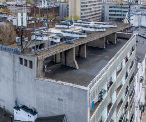 Blok przy Targowej 42 w Warszawie