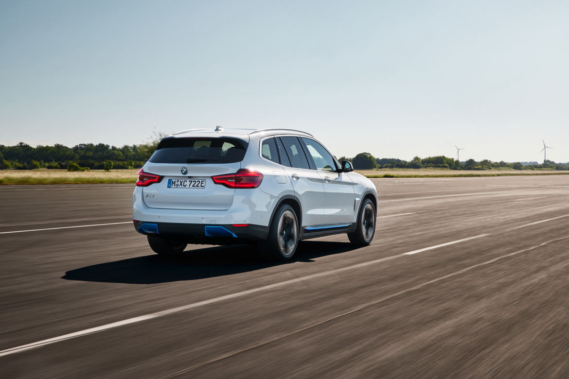 BMW iX3 (2021)